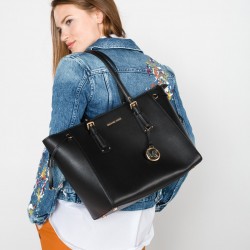Michael Kors tote Voyager